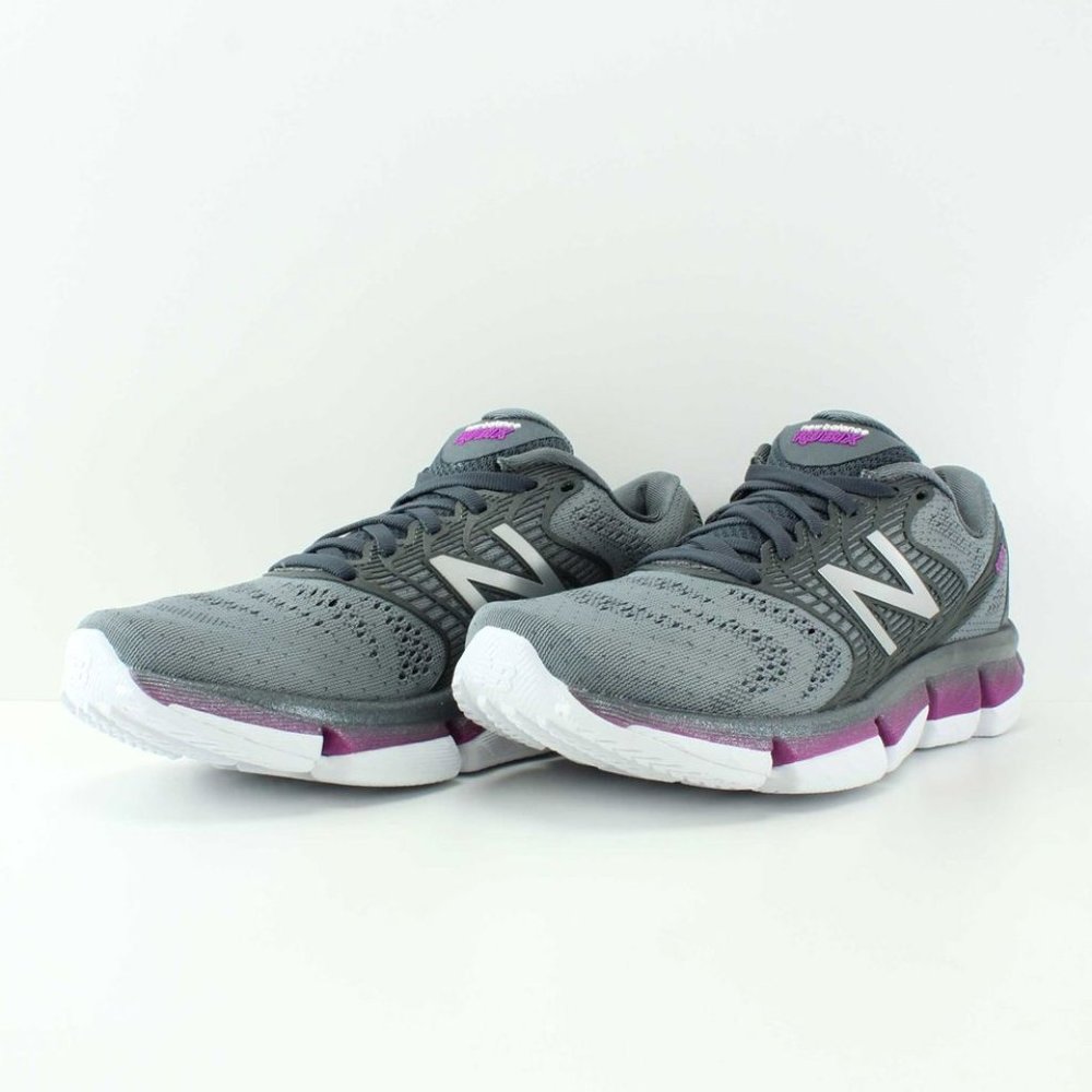 New Balance Womens Wrubxgb Gray Running Shoes